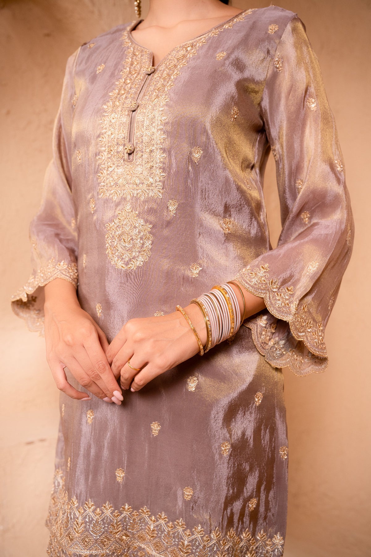 Leher Tissue Embroidered Mouse Suit Set
